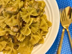 4 Ingredient Chicken and Mushroom Pesto Pasta plated up