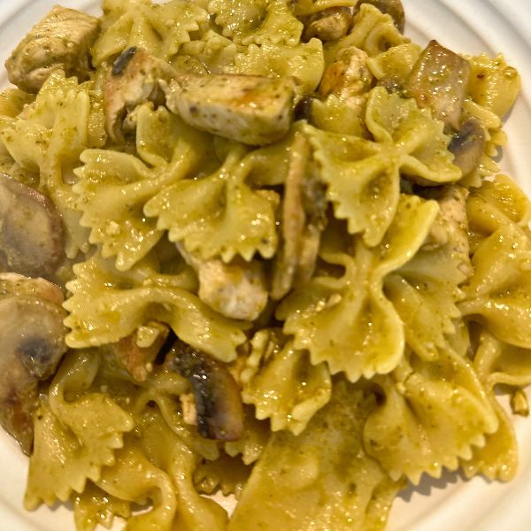 4 Ingredient Chicken and Mushroom Pesto Pasta cooked