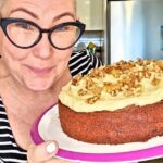 Carrot and walnut cake cooked