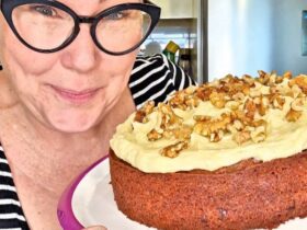 Carrot and walnut cake cooked