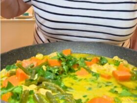 Thai Green Chicken and Vegetable Curry cooking