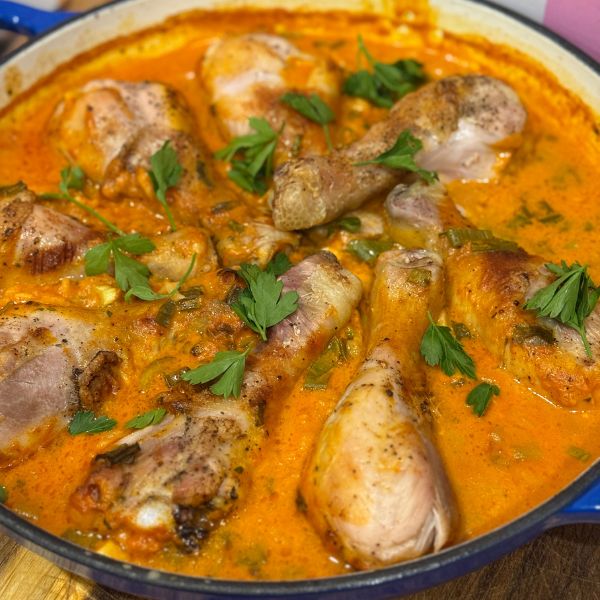 Chicken Curry with Drumsticks Chicken Curry with Drumsticks served in dish